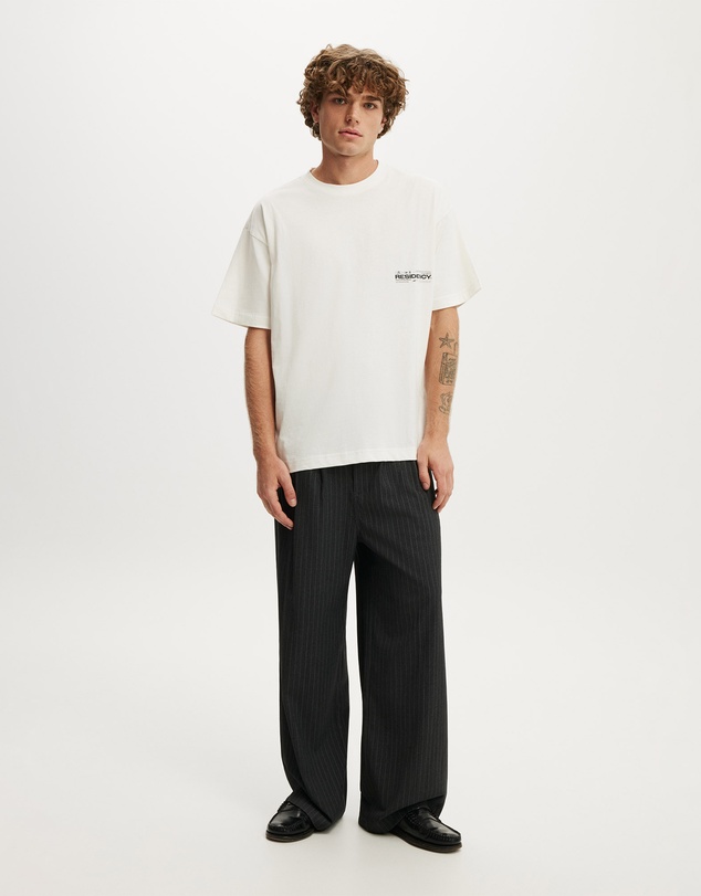 Cotton On - Box Fit Text T-Shirt