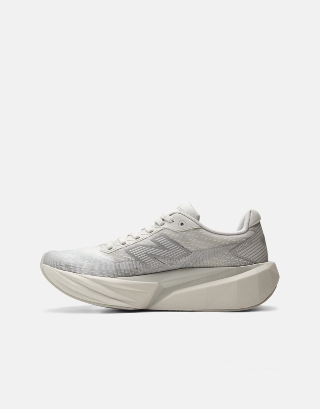 New Balance - FuelCell Rebel v5 (Wide Fit) - Women's