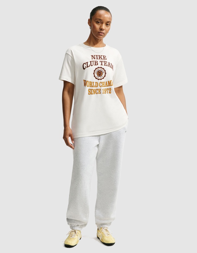 Nike - Nike Sportswear Classic Boyfriend T-Shirt