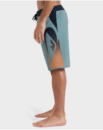 Quiksilver - Mens Surfsilk Holmes 20