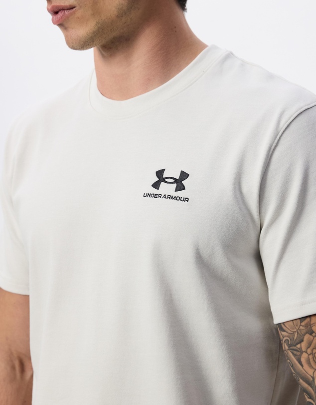 Under Armour - UA Logo Emb Heavyweight SS Tee