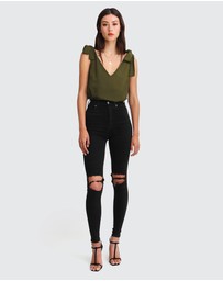 Belle & Bloom - Feel For You V-Neck Top