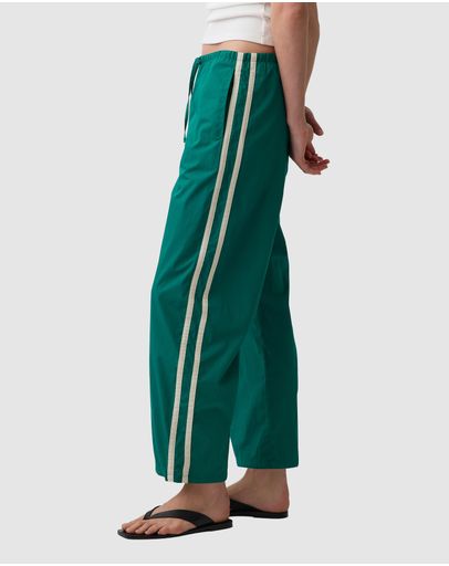 Baize Green 421