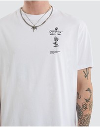 Kiss Chacey - Division Relaxed Tee
