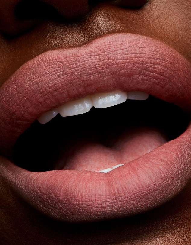 MAC - Powder Kiss Lipstick