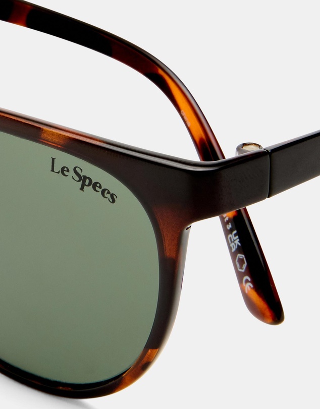 Le Specs - Invincible