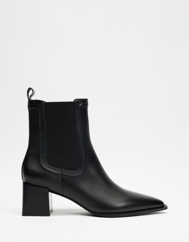 Atmos&Here - Elsa Leather Ankle Boots