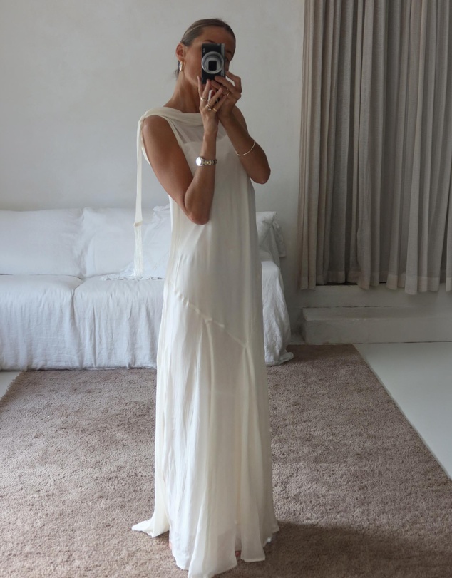 Minima Esenciales - Mika Scarf Maxi Dress