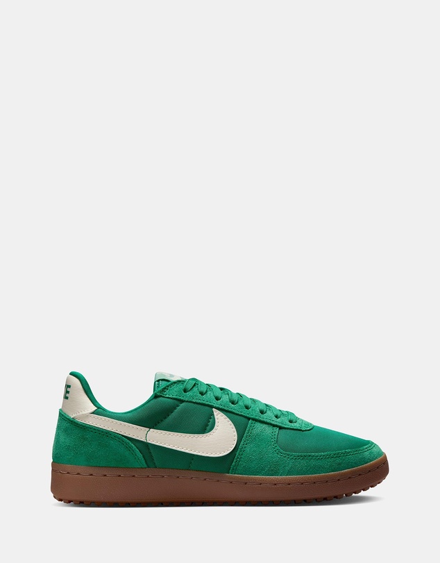 Nike - Field General SE - Women's