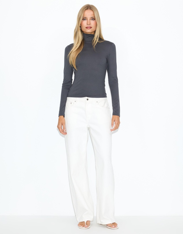 Dazie - Lila Turtleneck Jersey Top