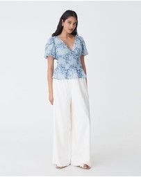 Forcast - Angie Elastic Waist Top
