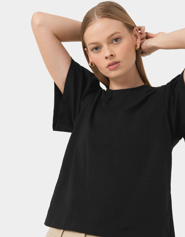 Forcast - Cayla Gathered Sleeve Tee