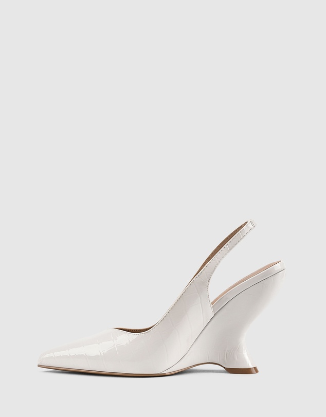 LANA WILKINSON - Monique Wedge Pump