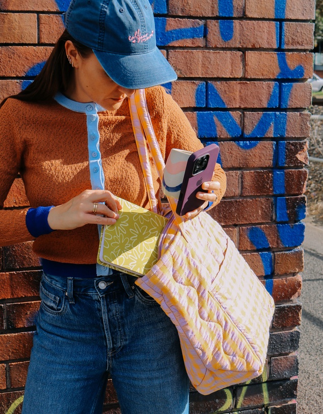 Mosey Me - Kumquat Bloom Seersucker Quilted Bag
