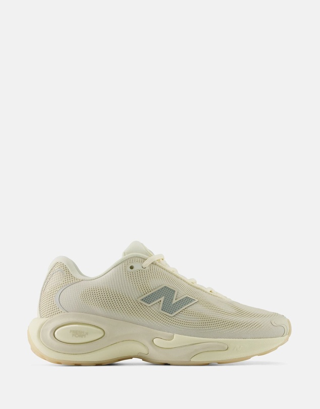 New Balance - AC Runner - Women's