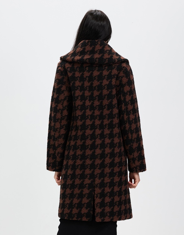 Unreal Fur - Tundra Coat
