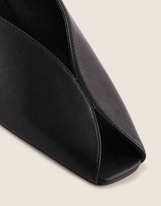 Shelly Shen - Cosmo Low Heels Black Leather