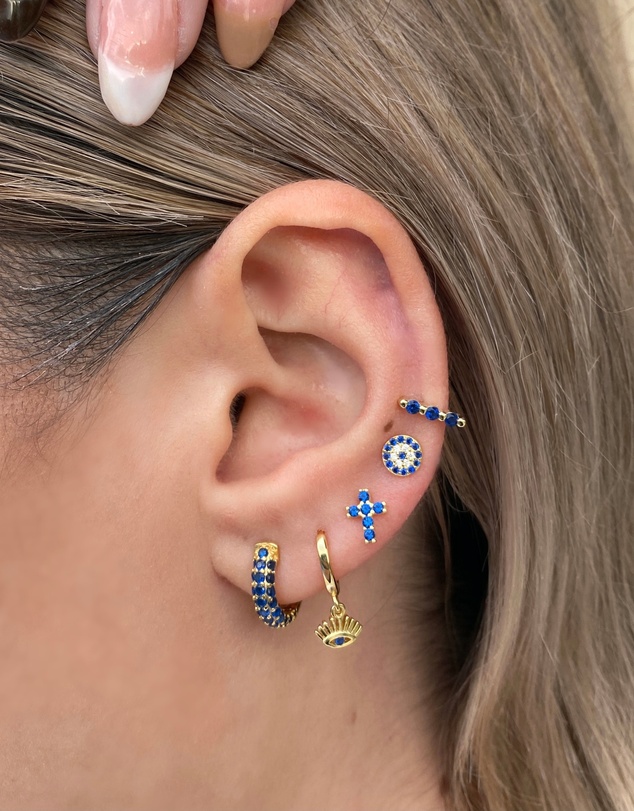 Izoa - Chelsea Mini Huggie Earrings