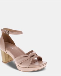 Mia Vita - Tatum Heeled Sandal - Sand