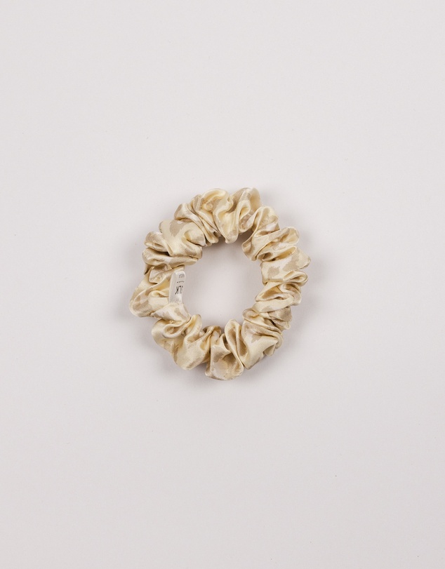 SILK MAGNOLIA - Pure Silk Scrunchie