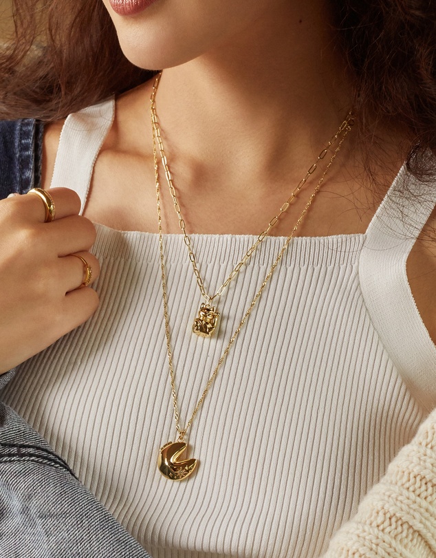 Wanderlust + Co - Lucky Cat Gold Necklace