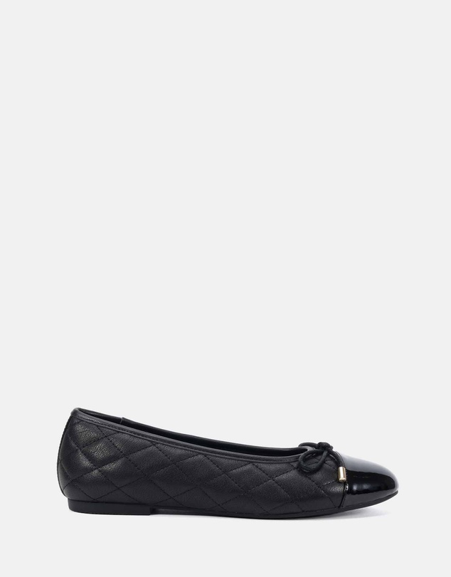 Clarks - Bexi Black