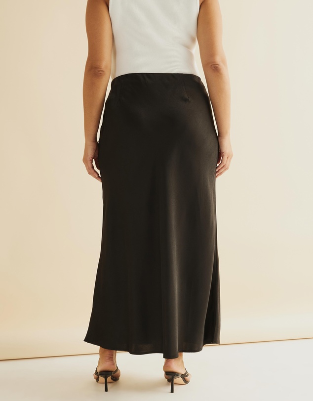 Atmos&Here Curvy - Nya Slip Maxi Skirt