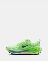 Nike - Vomero Plus - Men's