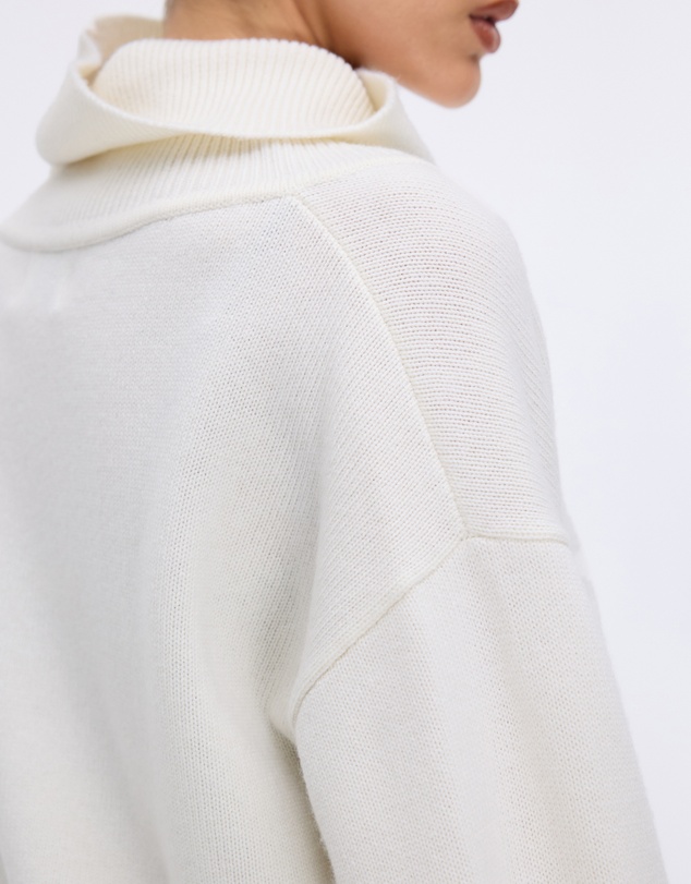 Minima Esenciales - Rian Wool Cashmere Funnel Neck Jumper