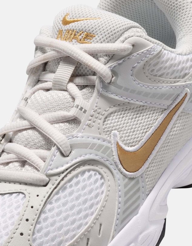 Nike - V5 RNR Grade School