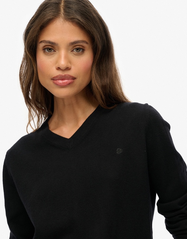Superdry - Classic V Neck Slim Fit Jumper