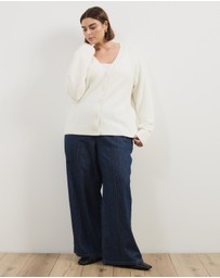 Atmos&Here Curvy - Tiana Fluffy Knit Cardigan