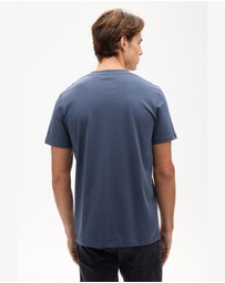 Superdry - Core Logo Graphic Tee