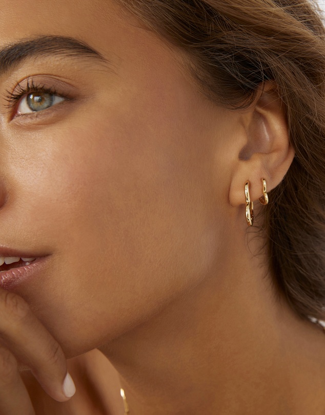 Arms Of Eve - Sweetheart Gold Earrings - Small