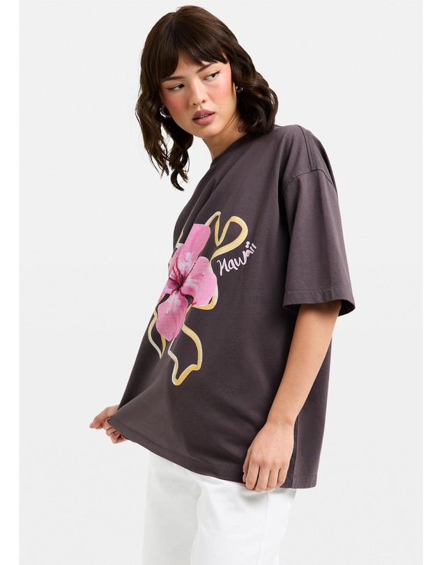 Subtitled - Hawaii Hibiscus Oversized T-Shirt
