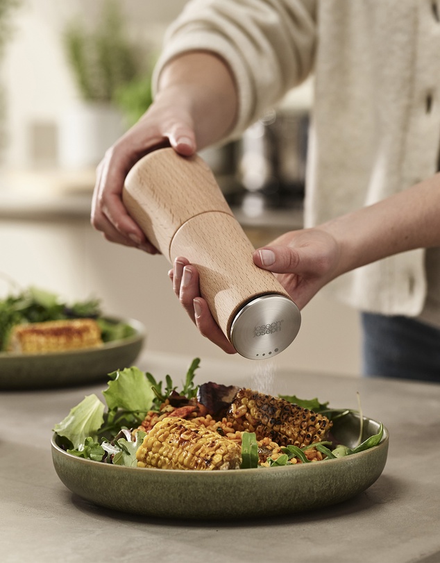 Joseph Joseph - Milltop™ No-spill Salt Mill (Wood)
