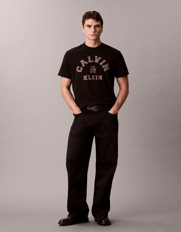 Calvin Klein Jeans - Varsity Logo Graphic Relaxed T-Shirt