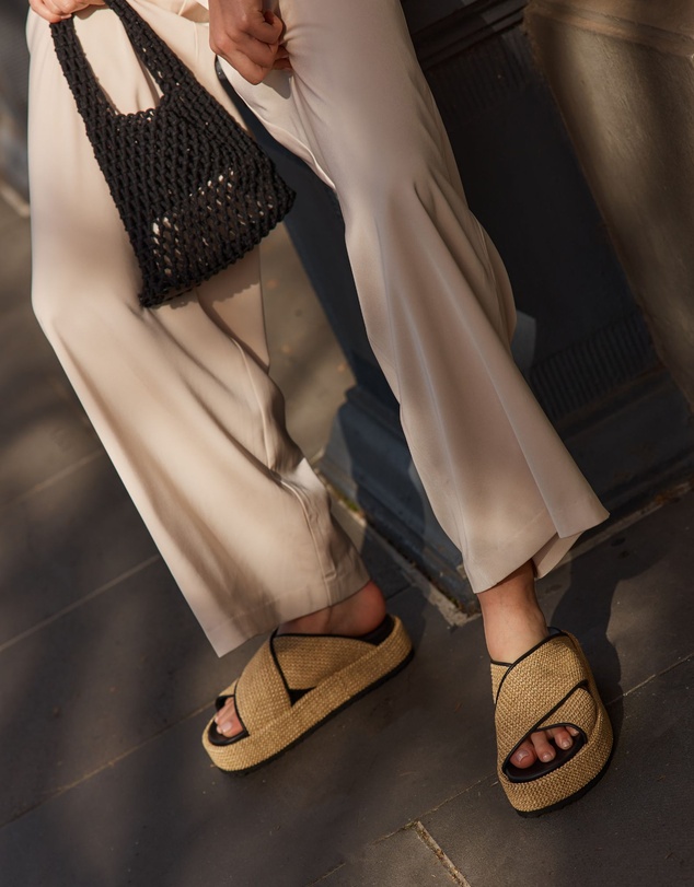 Siren - April Flatform Slides