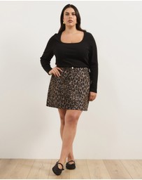 Atmos&Here Curvy - Aloura Leopard Print Mini Skirt