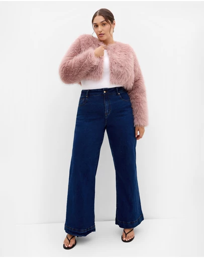 City Chic - Plus size Angelica Faux Fur Crop Jacket - deep blush