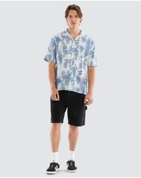 Nomadic Paradise - Banksia Cropped Resort Shirt