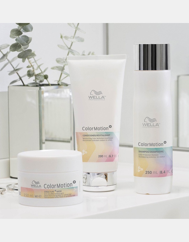 Wella - Premium Care Moisturizing Color Conditioner