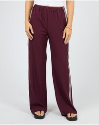 All About Eve - Lina Pant Wine