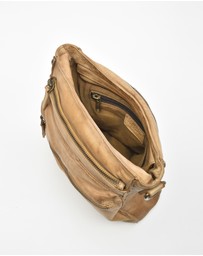 Cobb & Co - Mawson Washed Leather Multiple Pocket Crossbody