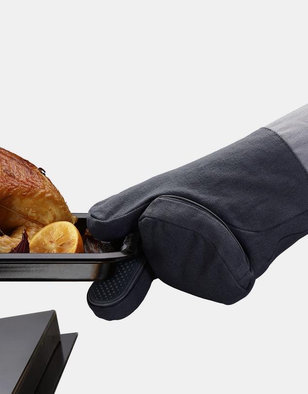 Joseph Joseph - Pinch™ Pair of Easy-Grip Oven Gloves