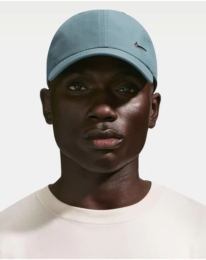 Nike - Dri-FIT Club Unstructured Metal Swoosh Cap