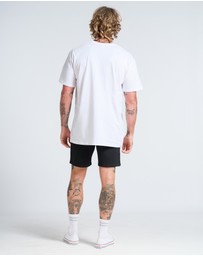Vacancy Co - Flower Power Tee