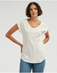 Amelius - Sadie V Neck Tee
