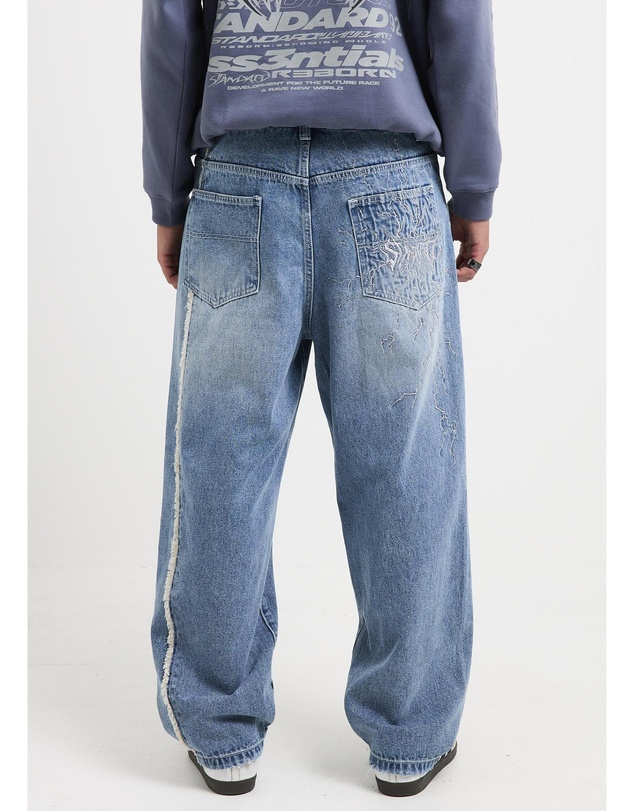 Standard - Universe Denim Jeans