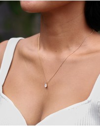 Elli Jewelry - Necklace Drop Pendant Elegant with Moonstone in 925 Sterling Silver Gold Plated